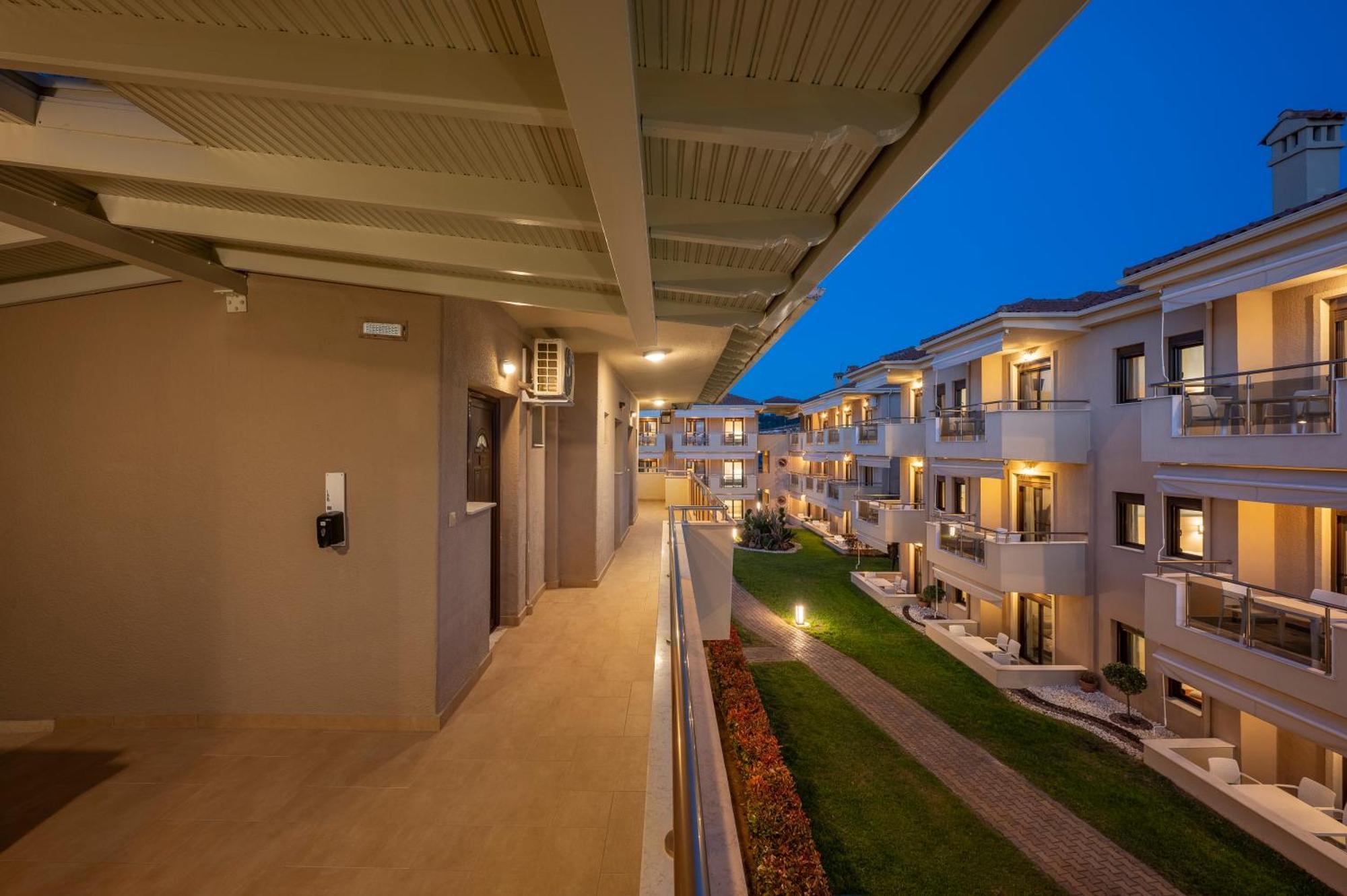Alkioni By The Sea Apartment Siviri Exterior photo